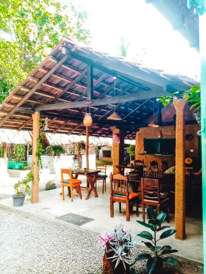 نزل ديكويلاّ تينفي Lazy Monkey Sri Lanka المظهر الخارجي الصورة
